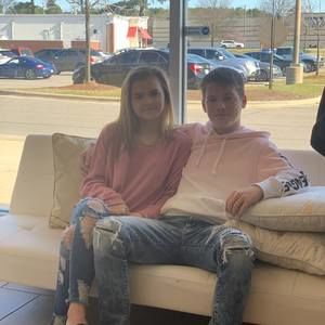 Meet your Posher, Carson